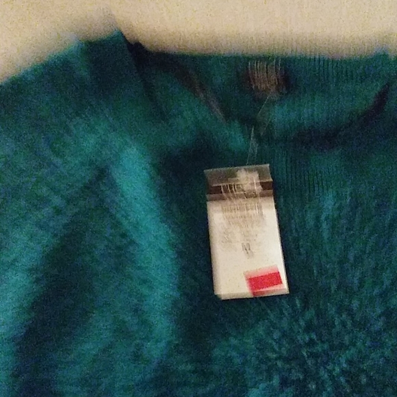 Sweater - Picture 2 of 3